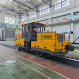 Public and railway dual-use tractor